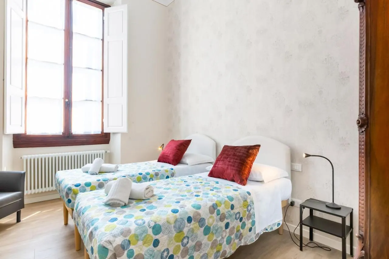 I Renai - Ponte Delle Grazie Modern Apartment Firenze 0*,  Olaszország